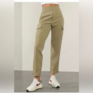 NWT-Athleta Olive Branch Endless Cargo Pant, Size 0